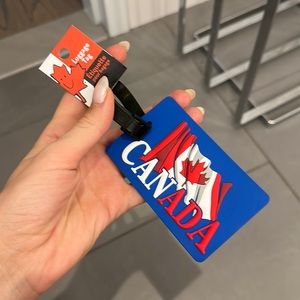 New Canada luggage tag